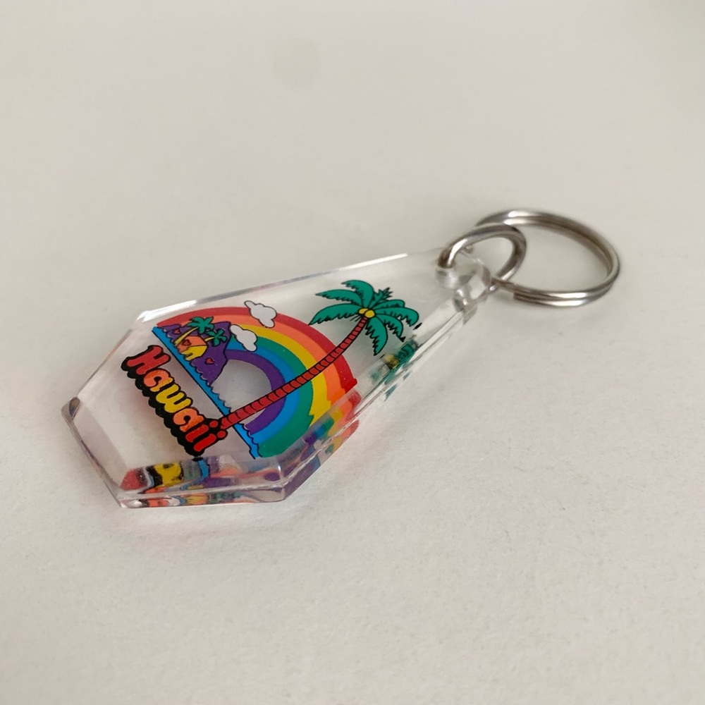 Vintage 90’s Hawaii rainbow keychain charm